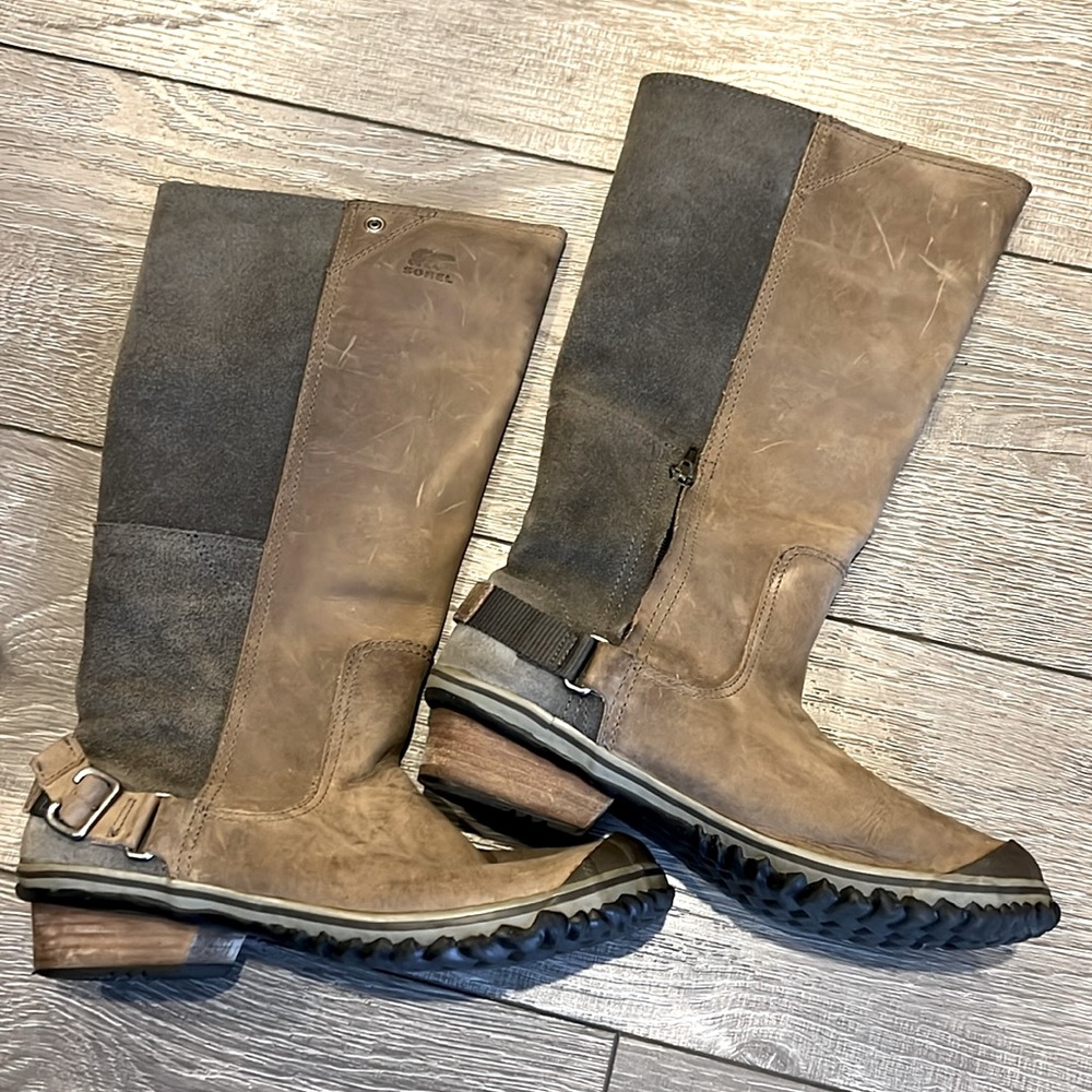 SOREL Two-Toned Tall Boots